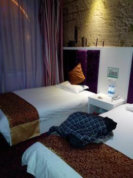 Zhengzhou Love Theme Hotel Jicheng  Екстериор снимка